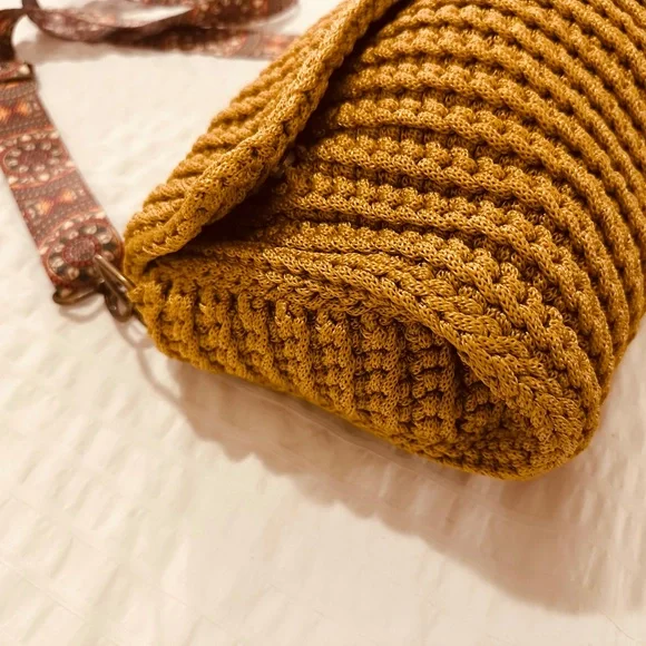 Crossbody Handmade Crochet Woven Khaki Bag NWOT - Picture 9 of 16